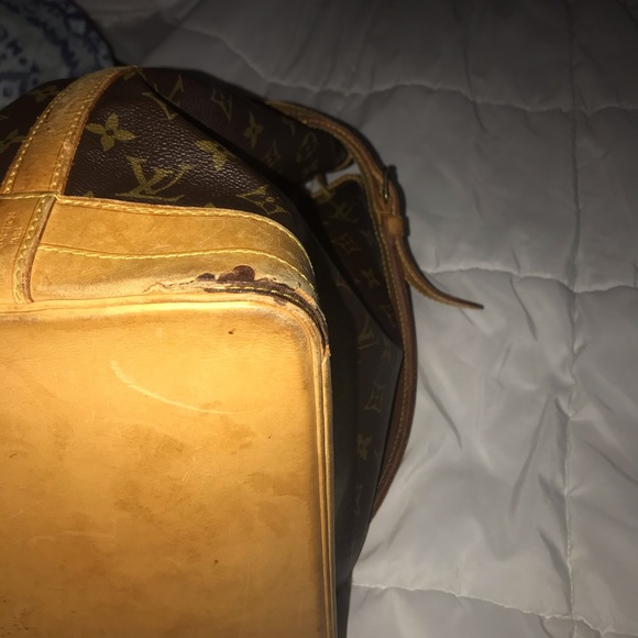 Authentic LV - Picture 4 of 5